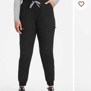 Fabletics On-call 4-Pocket Scrub Jogger